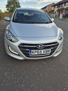 Hyundai I30 SE BLUE DRIVE CRDI 1.6 Diesel